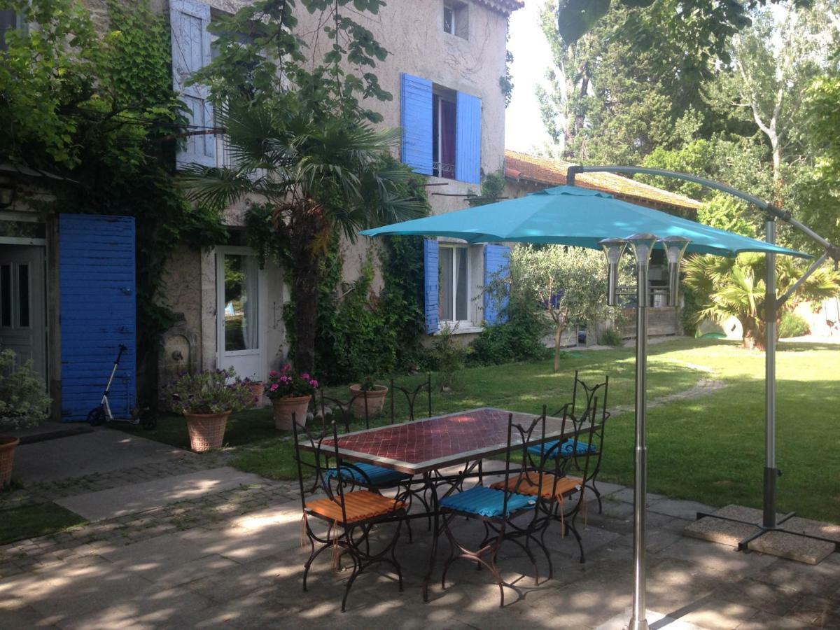 Le Mas Des Platanes Entraigues-sur-la-Sorgue Buitenkant foto