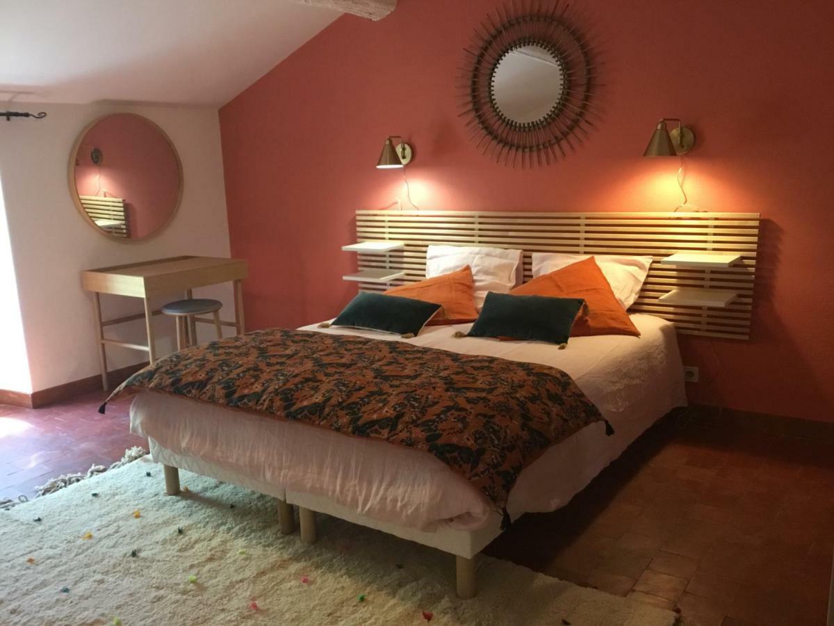 Le Mas Des Platanes Bed and Breakfast Entraigues-sur-la-Sorgue Buitenkant foto